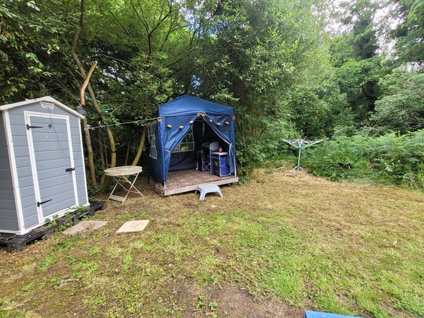 Budget Stay, In Lovely Private Setting With Rustic Charm, Log Burner, Fire Pit, Campers Kitchen & Eco Loo No Bedding Supplied 纳伯斯 外观 照片