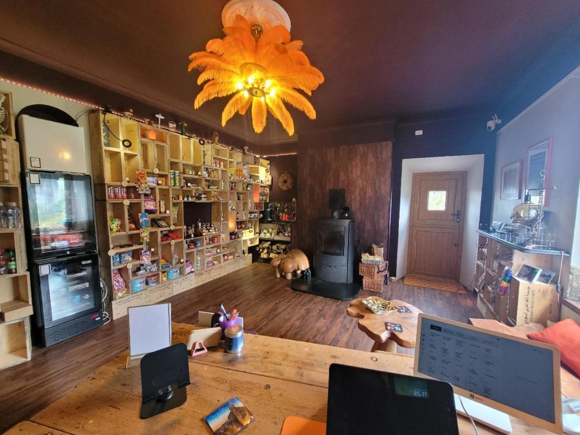 Budget Stay, In Lovely Private Setting With Rustic Charm, Log Burner, Fire Pit, Campers Kitchen & Eco Loo No Bedding Supplied 纳伯斯 外观 照片